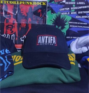 Antifa siempre gorra