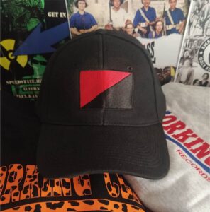 Bandera rojinegra gorra