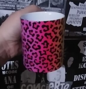 Estampado leopardo multicolor mod 424  taza