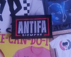 Antifa siempre parche bordado