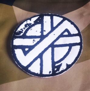 Crass parche bordado