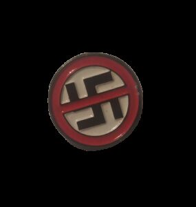 Svastica tachada pin