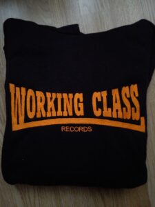 working class records sudadera negra con capucha chica