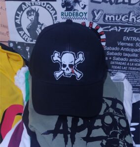 Sangre por sangre gorra